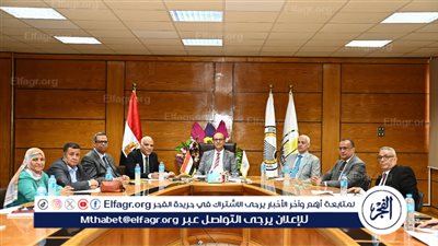 رئيس جامعة أسيوط يترأس اجتماع المجلس الأكاديمي لجامعة أسيوط الأهلية ويُعلن قرب فتح باب التقديم