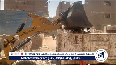 رفع 143 طن قمامة ومخلفات بصدفا فى أسيوط 