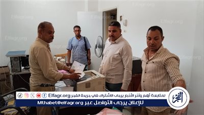 رئيس مركز ساحل سليم بأسيوط يتابع سير العمل بالمركز التكنولوجي لخدمة المواطنين 