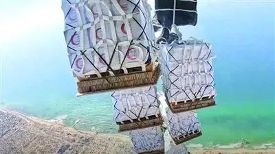 الإمارات مستأنفة إسقاط المساعدات لغزة: الأوضاع الإنسانية بلغت مرحلة حرجة وغير مسبوقة