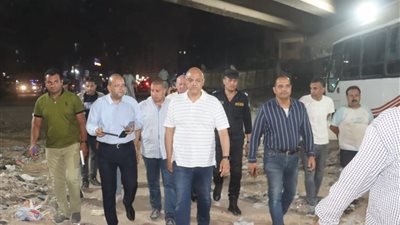 محافظ القليوبية يتابع أعمال النظافة ورفع الإشغالات بالخصوص