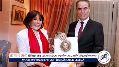 منح وسام ماسبيرو للفنانة الكبيرة لبنى عبدالعزيز