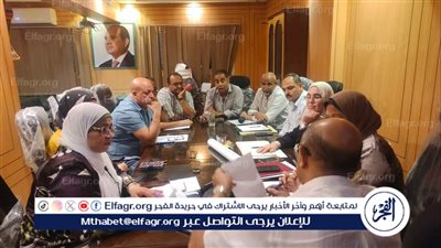 وكيل صحة أسيوط يناقش استعدادات الفرق الطبية لتأمين انتخابات مجلس الشيوخ