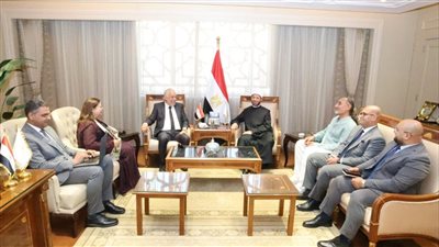 وزير الأوقاف يستقبل نقيب المهن التمثيلية لبحث التعاون في دعم الدراما الدينية