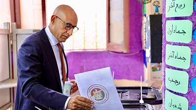 وزير التربية والتعليم يدلي بصوته في انتخابات مجلس الشيوخ 2025