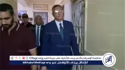 محافظ الجيزة يدلي بصوته في انتخابات مجلس الشيوخ بمدينة أكتوبر