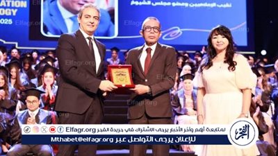 كلية الإعلام وتكنولوجيا الاتصال بجامعة مصر تحتفل بتخريج دفعة جديدة