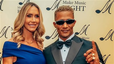 شاهد.. لارا ترامب تشعل محركات البحث بعد صور محمد رمضان بجانبها 