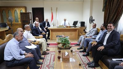 الأمين العام للمجلس الأعلى للأزهر..يبحث آليات توريد المواد الغذائية لمدن البعوث الإسلامية