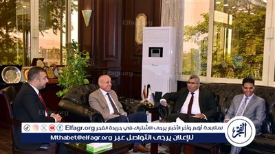  محافظ الأقصر يبحث مع وفد الصحة رفع كفاءة الوحدات الصحية واستكمال المشروعات الطبية