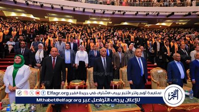 رئيس جامعة المنصورة يُشارك في احتفال تخريج 'الدفعة الذهبية' الأولى بكلية الحقوق جامعة كفر الشيخ