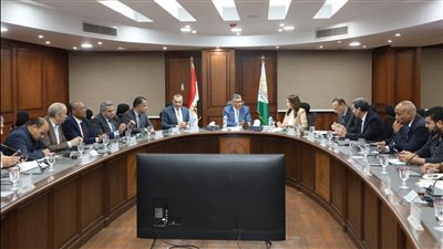 محافظ الجيزة يترأس اجتماع اللجنة التيسيرية لمشروع تطوير منطقة الكيت كات