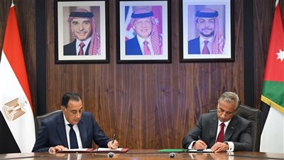 رئيسا وزراء مصر والأردن يشهدان توقيع 10 وثائق لتعزيز التعاون الثنائي بين البلدين