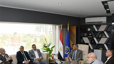 محافظ أسوان: نستهدف 6708 منزل داخل قرى المرحلة الأولى للمبادرة الرئاسية 