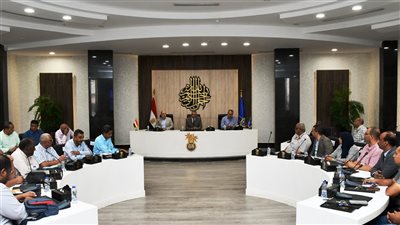  محافظ أسوان يترأس الاجتماع الدورى للجنة الدائمة لضبط الأسعار