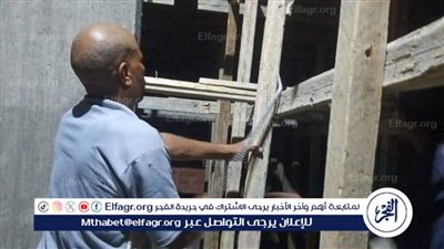 إزالة فورية لشدة خشبية مخالفة في نجع حمادي فجرًا