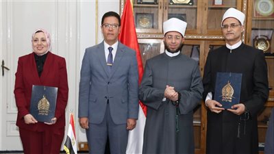 وزير الأوقاف وجامعة بنها يوقعان بروتوكول تعاون