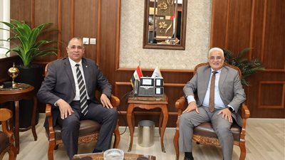 نقيب المحامين يبحث مع رئيس هيئة التأمين الاجتماعي تعزيز التعاون لخدمة الأعضاء