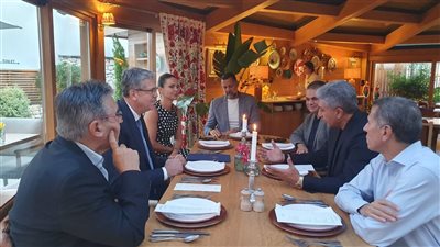 وزير السياحة والآثار يلتقي بعمدة سراييفو في ختام زيارته الرسمية للبوسنة والهرسك