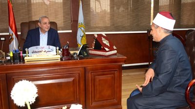 محافظ الغربية يبحث سبل دعم التعليم وتطوير المعاهد الأزهرية مع رئيس المنطقة الجديد