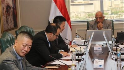 وزير الكهرباء يبحث مع شركة انكورا الصينية توطين صناعة المهمات الكهربائية