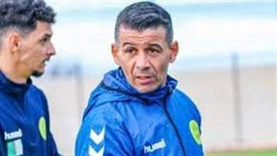 الجزائري ميلود حمدي مدرب الإسماعيلي.. يفوز بجائزة أفضل مدرب في تنزانيا 