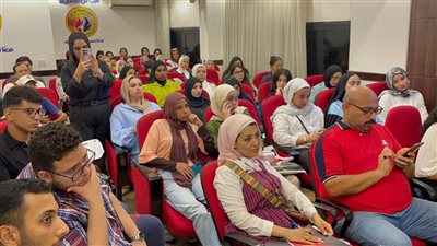 دورة تدريبية لـ طلاب الإعلام في التصوير والمونتاج من 