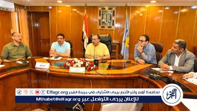 تفاصيل اجتماع محافظ أسيوط مع رؤساء المراكز والمدن والأحياء اليوم 