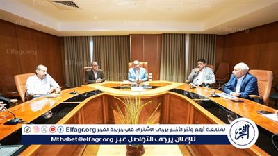 محافظ أسيوط يشهد جلستين حواريتين لمناقشة التأثيرات الاجتماعية لمشروع القطار السريع 