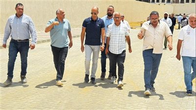 رئيس جهاز مدينة القاهرة الجديدة يتفقد محطة صرف صحي رقم 12 بالتجمع الثالث