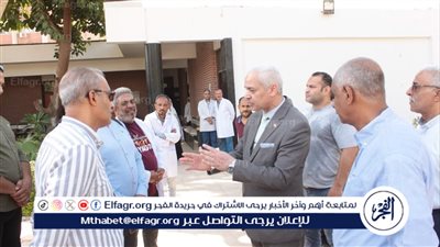 نائب رئيس جامعة أسيوط يتفقد حريق مستشفى الطلاب الجامعي 
