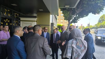 محافظ القليوبية يستقبل وزير العمل في زيارة رسمية للمحافظة