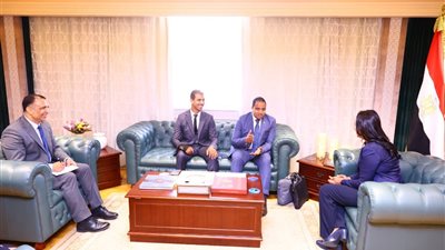 وزيرة التضامن تلتقي ممثلي مؤسسة 