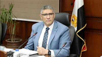 محافظ الجيزة يعتمد حركة تكليفات لنواب حي الهرم لتعزيز منظومة العمل