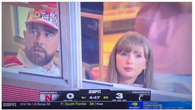 أول ظهور لتايلور سويفت وخطيبها كيلسي بعد إعلان الخطوبة يشعل المدرجات