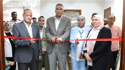 محافظ أسوان يشارك فى فعاليات إحتفالية 