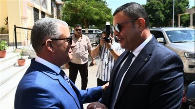 وزير الإسكان ومحافظ الإسماعيلية يتابعان عددا من ملفات العمل المشتركة