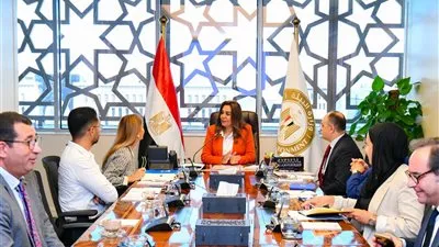 منال عوض تصدر قرارًا بتنظيم صيد الطيور البرية فى عدد من المحافظات المصرية