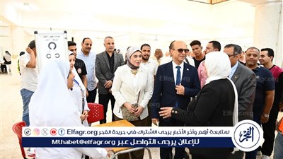 رئيس جامعة أسيوط يتفقد أعمال الكشف الطبي للطلاب الجدد 