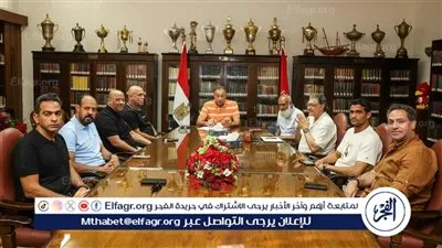 تفاصيل اجتماع الخطيب مع جهاز الأهلي الجديد