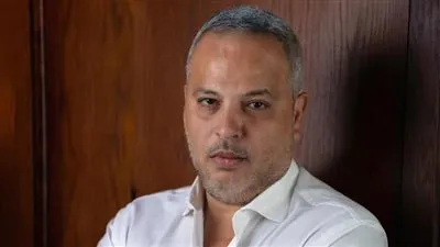 تامر عبدالمنعم يوجه رسالة نارية لـ عمار علي حسن: ياأخي أختشي وعيب عليك