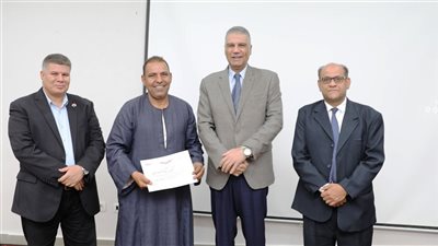  محافظ أسوان يكرم المزارعين المتميزين بتحقيق أعلى إنتاجية بمناسبة الإحتفال بعيد الفلاح الـ 73