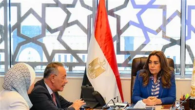 منال عوض تلتقى الرئيس التنفيذي لهيئة المتحف المصري الكبير لبحث مختلف الجوانب البيئية للمتحف