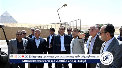 عاجل- مدبولي يتفقد محطة الأتوبيس الترددي قرب المتحف المصري الكبير: مشروع حضاري بأتوبيسات كهربائية صديقة للبيئة