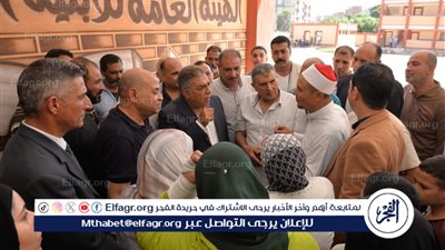 محافظ الدقهلية يلتقي المواطنين خلال جولاته بالمدارس ويؤكد: خدمة المواطن أولوية رئاسية