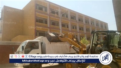 رفع 165 طن قمامة ومخلفات بمركز ومدينة صدفا بأسيوط 