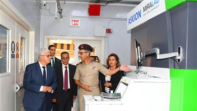 مركز البحوث الطبية والطب التجديدى للقوات المسلحة يستقبل وزير التعليم العالى والبحث العلمى 