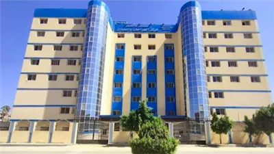 بعد سقوطها من الطابق الرابع.. بنها التعليمي يوضح حالة الطفلة وردًا على والدها