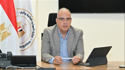 وزير الري يلتقى الرئيس التنفيذي لوكالة الفضاء المصرية لبحث مجالات التعاون المشترك