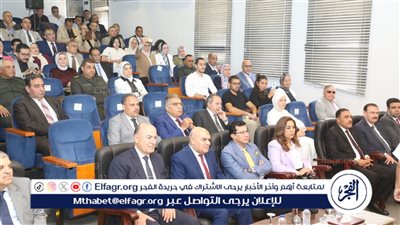 محافظ الدقهلية يهنئ محافظ السويس بمناسبة حصوله على درجة الدكتوراه في الاقتصاد 